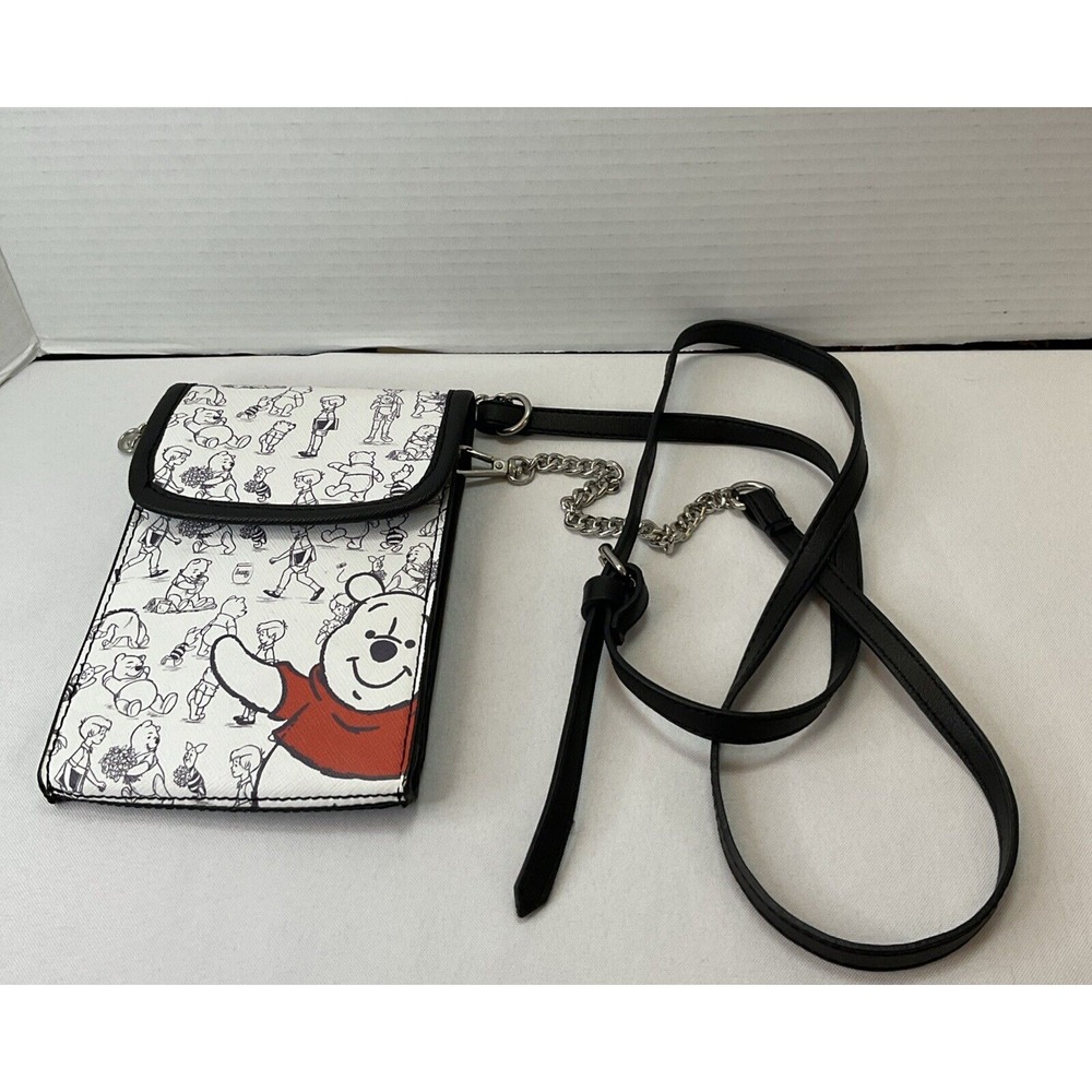 Disney Bradford Exchange Winnie The Pooh Crossbody Cell Phone purse Limited Rare - Picture 2 of 9
